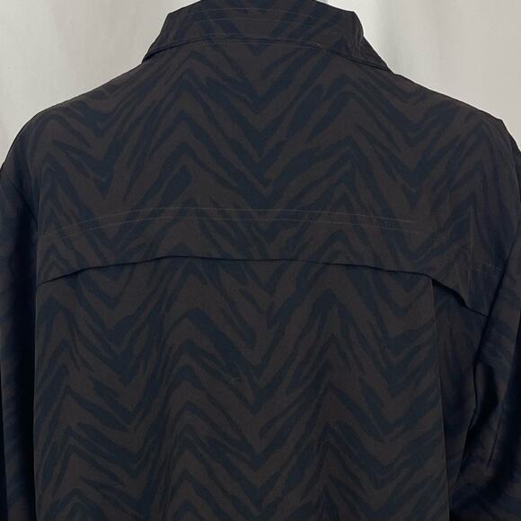 Chico’s Brown Black Animal Print Nylon GorpCore Lightweight Jacket NWOT Size 12 - Picture 5 of 10